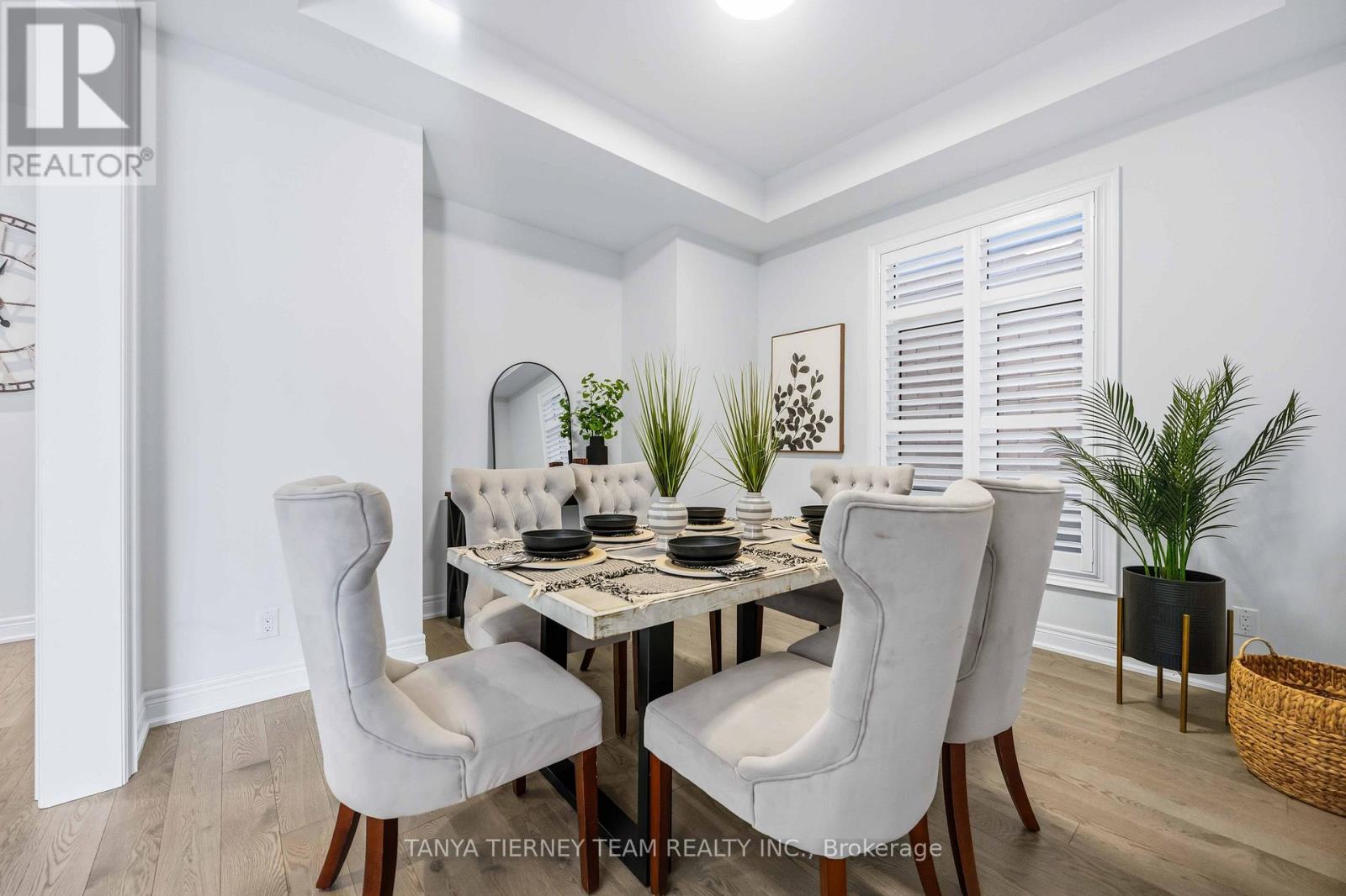 17 Pennine Drive, Whitby, Ontario  L1P 0C3 - Photo 7 - E12596896