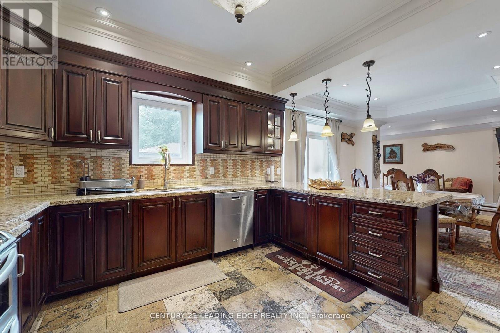 11 Bellvare Crescent, Toronto, Ontario  M1R 2M8 - Photo 11 - E12597006