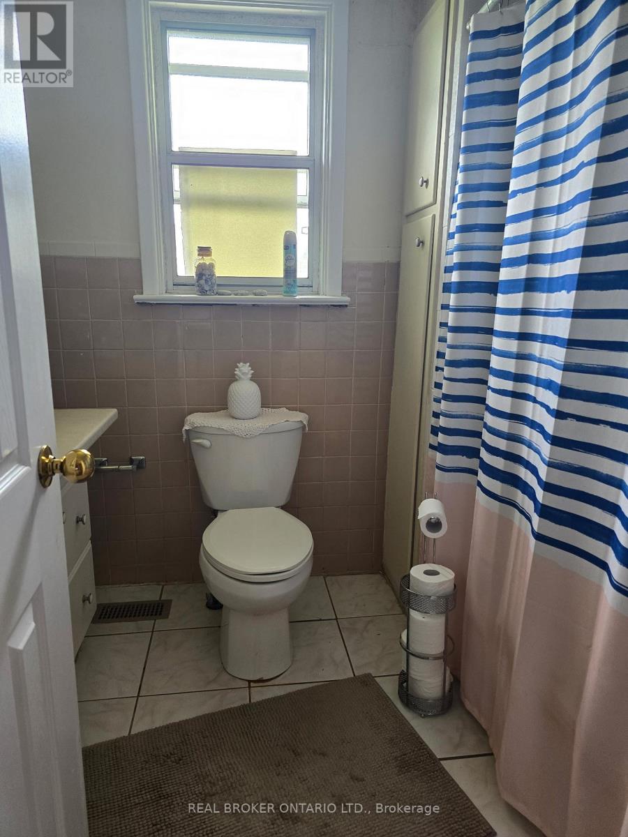 82 Minerva Avenue, Toronto, Ontario  M1M 1V5 - Photo 14 - E12597052