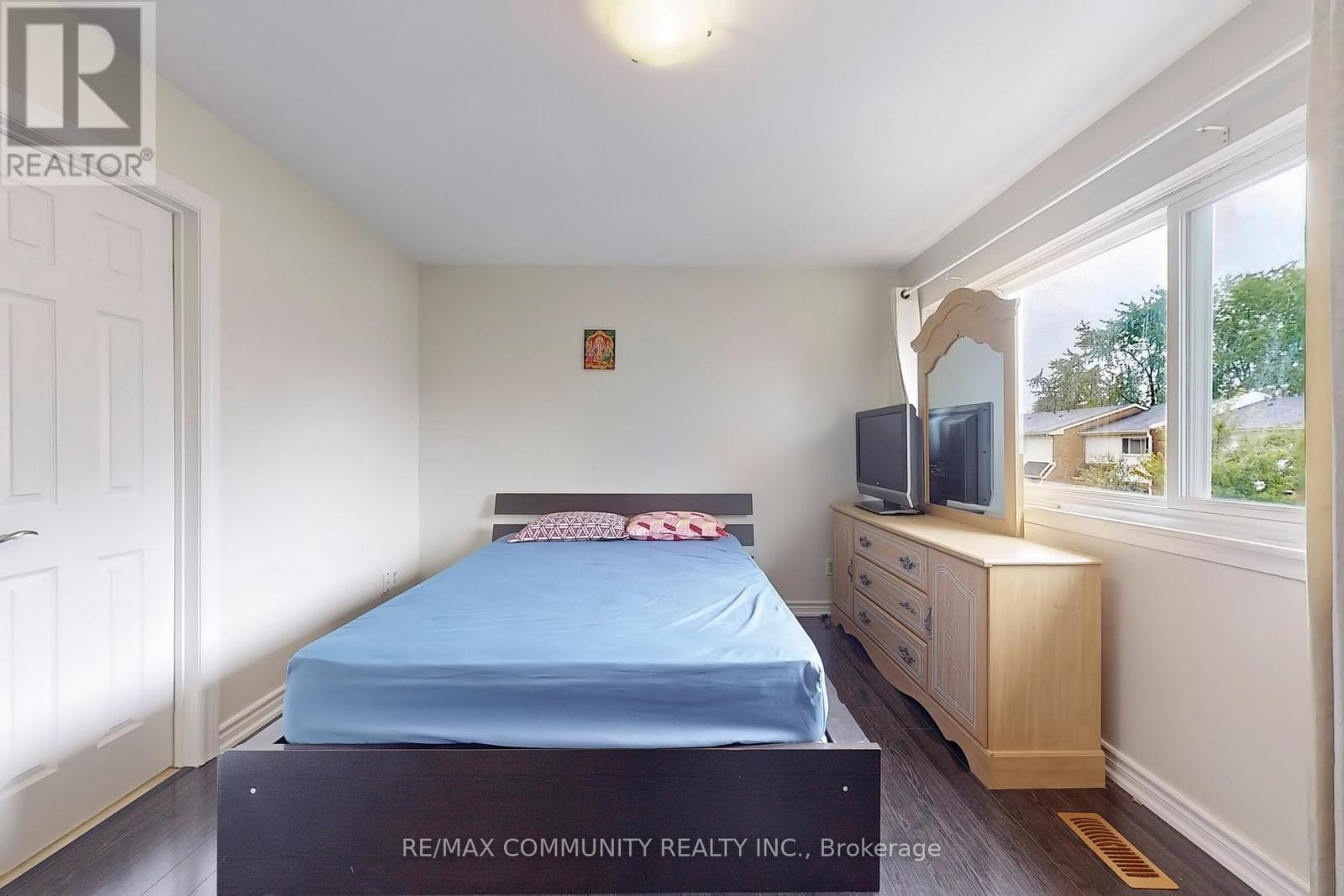 4 - 2451 Bridletowne Circle, Toronto, Ontario  M1W 2Y4 - Photo 17 - E12499578