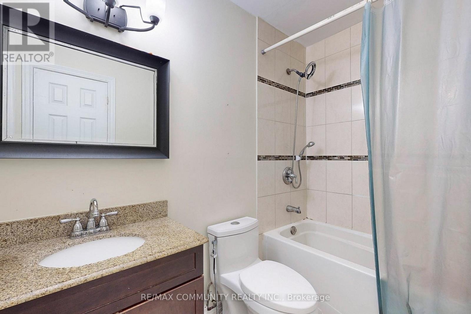 4 - 2451 Bridletowne Circle, Toronto, Ontario  M1W 2Y4 - Photo 14 - E12499578