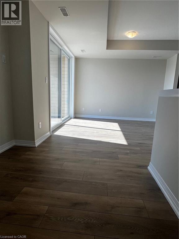 261 Woodbine Avenue Unit# 17, Kitchener, Ontario  N2R 0S7 - Photo 6 - 40791633