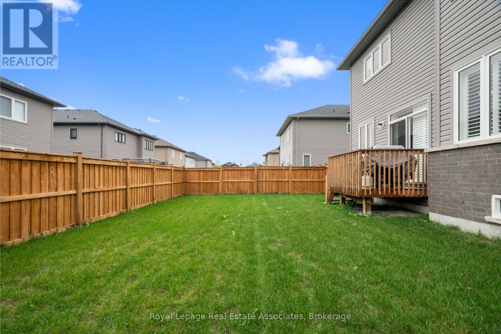 12 Emerald Street, Wasaga Beach, Ontario  L9Z 0K8 - Photo 41 - S12485678