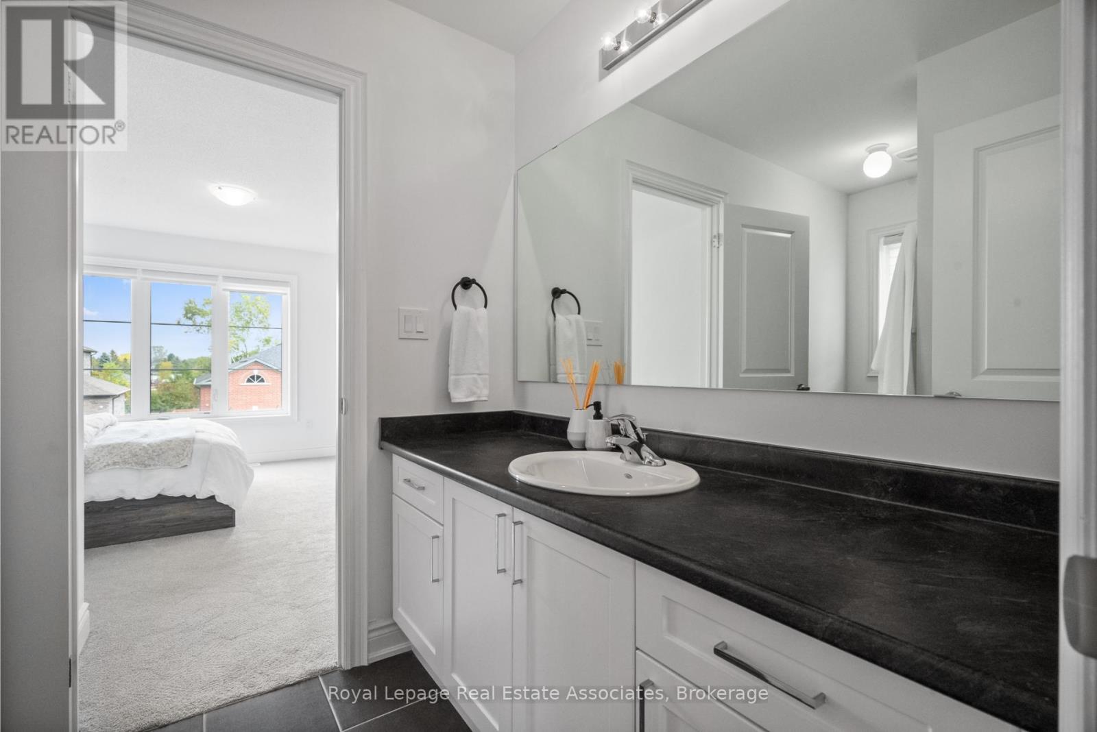 12 Emerald Street, Wasaga Beach, Ontario  L9Z 0K8 - Photo 32 - S12485678