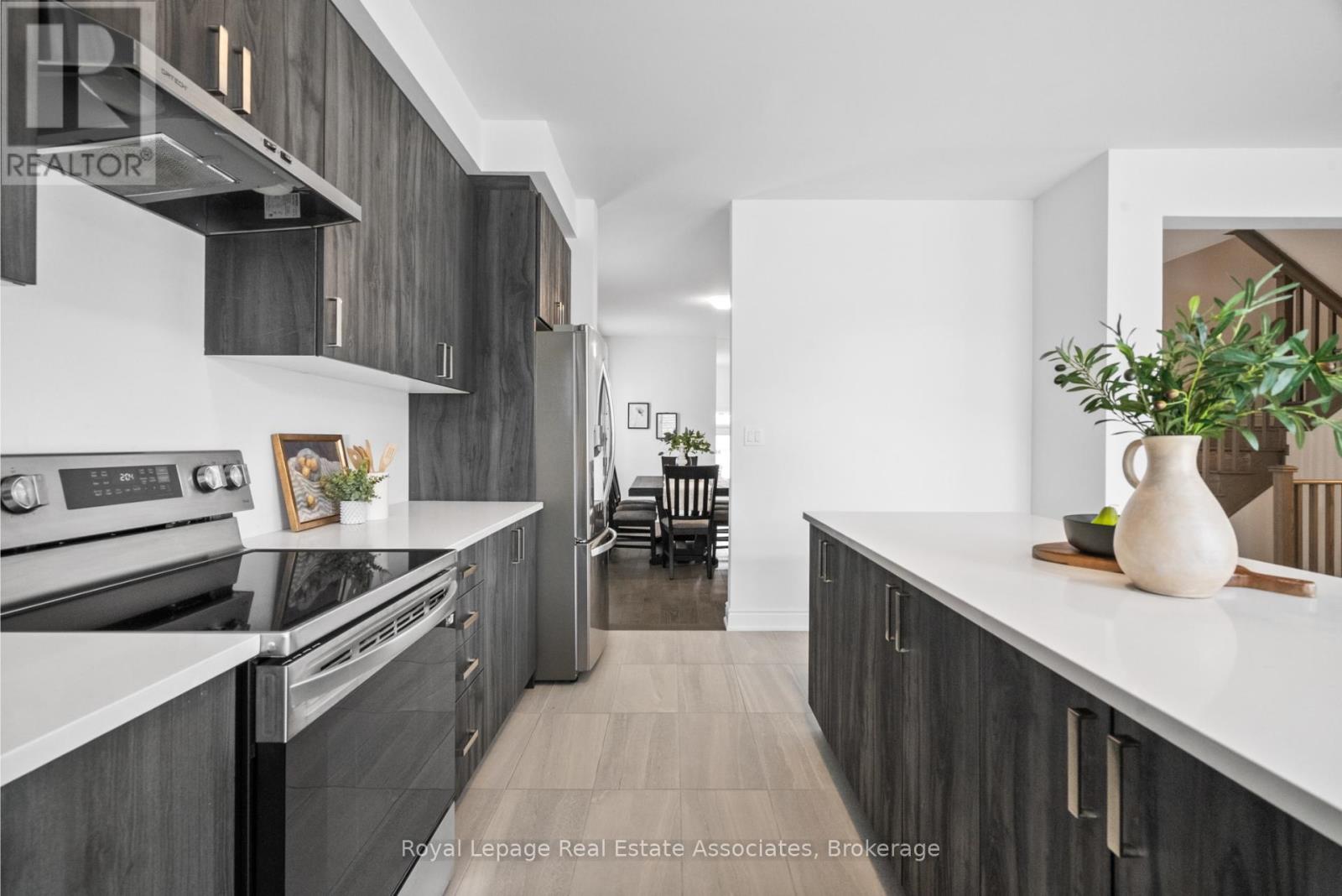 12 Emerald Street, Wasaga Beach, Ontario  L9Z 0K8 - Photo 15 - S12485678