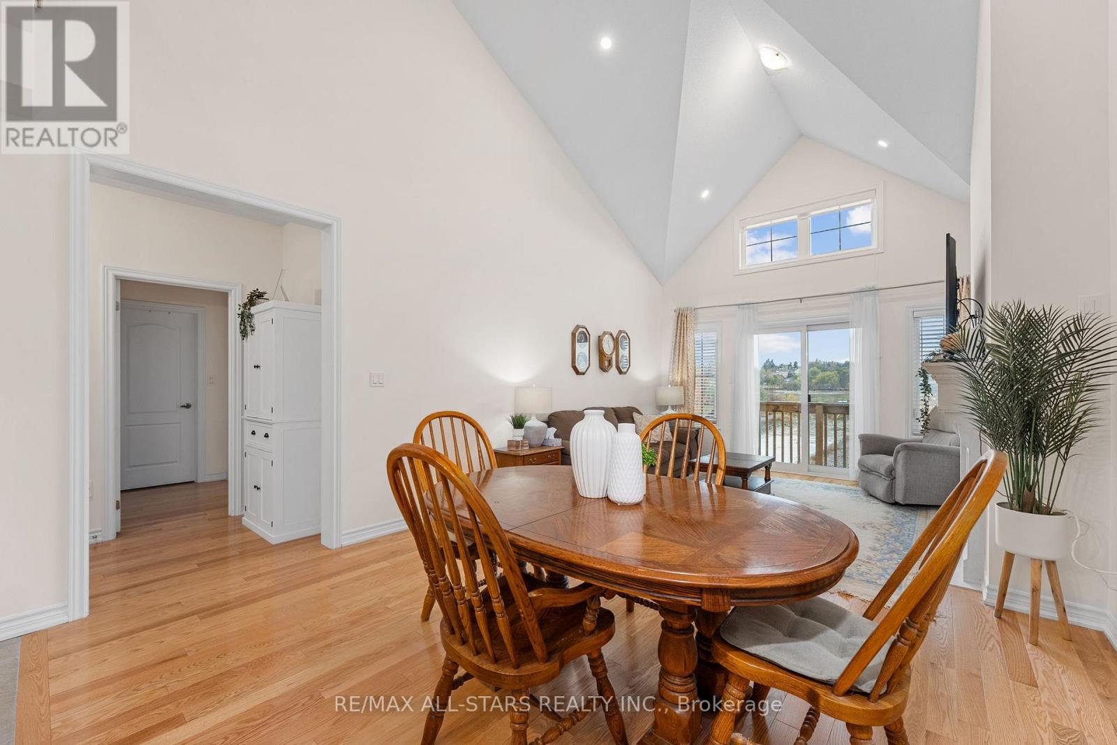 88 Connell Drive, Georgina, Ontario L4P 0K3 - Photo 11 - N12596990