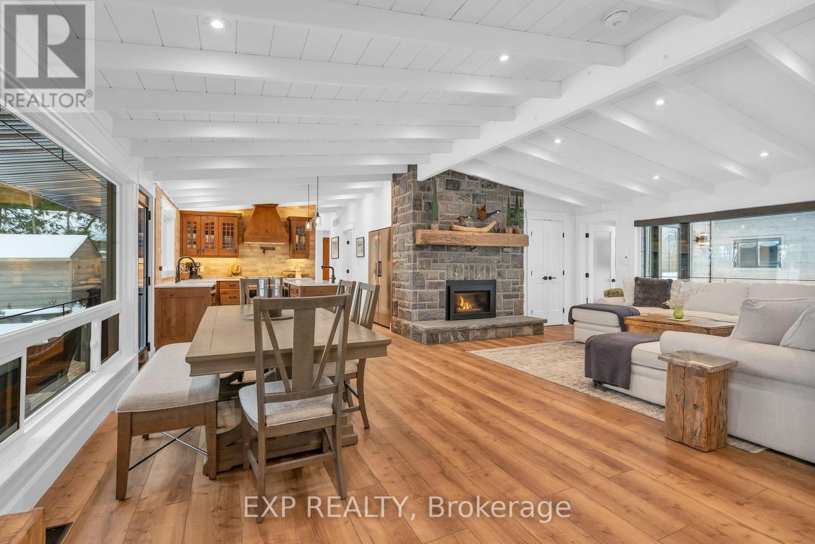 621 Duclos Point Road, Georgina, Ontario  L0E 1N0 - Photo 13 - N12597084