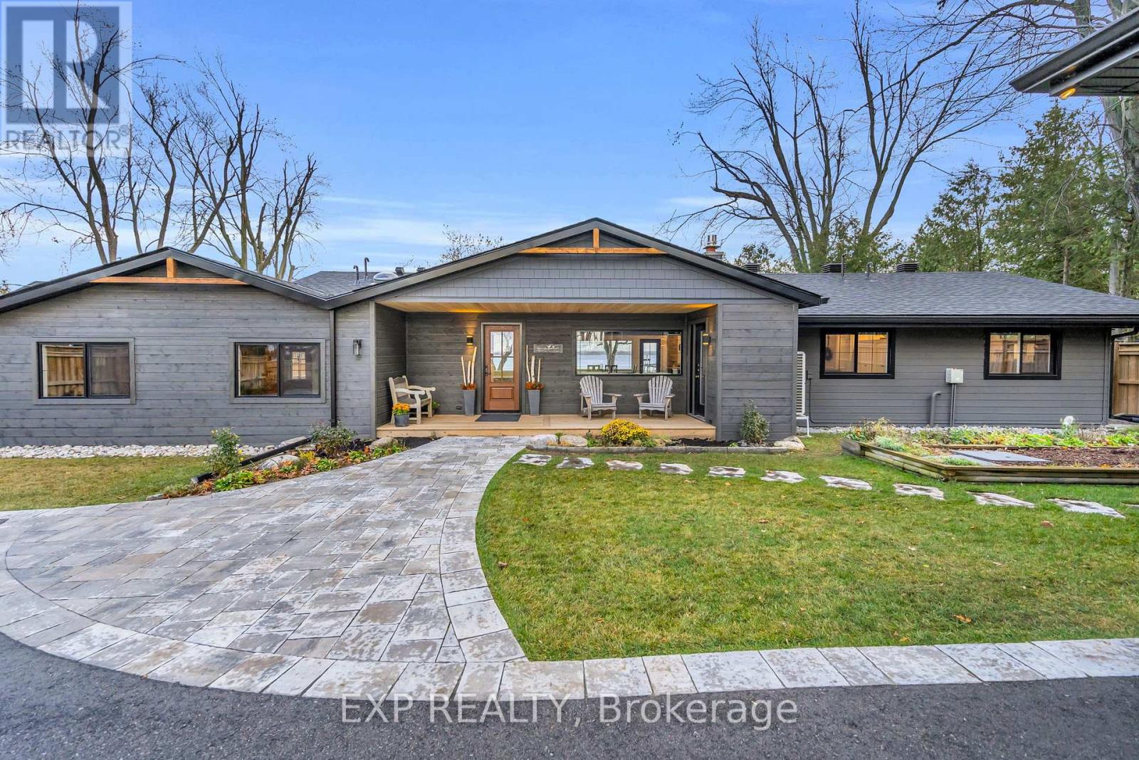 621 Duclos Point Road, Georgina, Ontario  L0E 1N0 - Photo 6 - N12597084