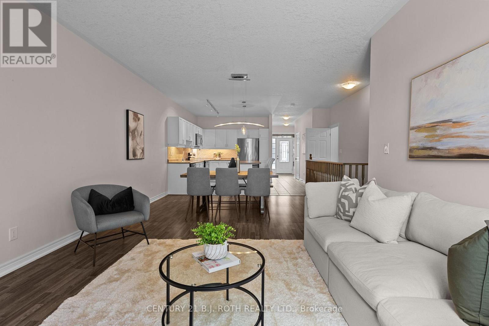 8 Canterbury Circle, Orillia, Ontario L3V 0C9 - Photo 9 - S12596972