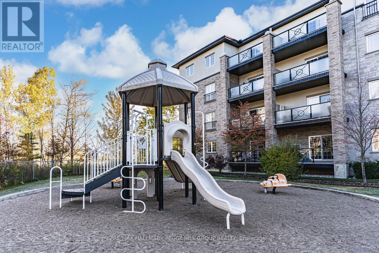 402 - 40 Ferndale Drive S, Barrie, Ontario  L4N 2L3 - Photo 10 - S12597016