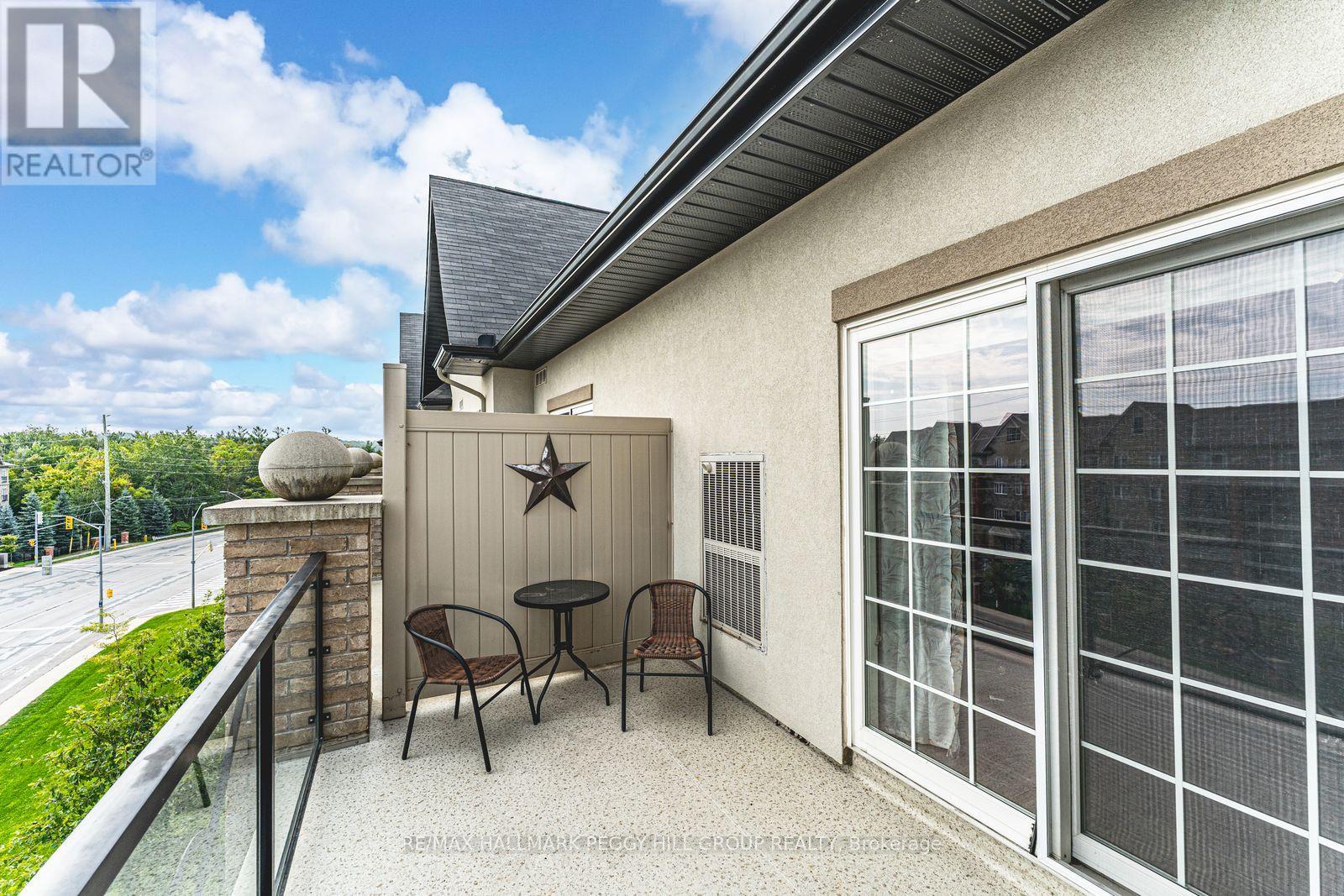 402 - 40 Ferndale Drive S, Barrie, Ontario  L4N 2L3 - Photo 9 - S12597016