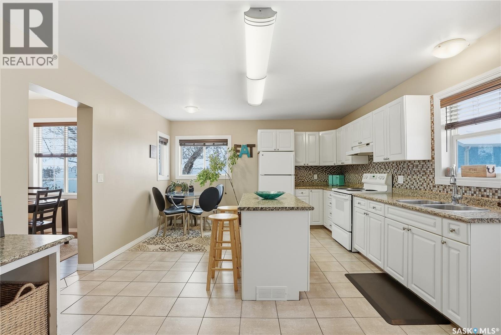 203 6th Avenue S, Warman, Saskatchewan  S0K 4S3 - Photo 11 - SK024991