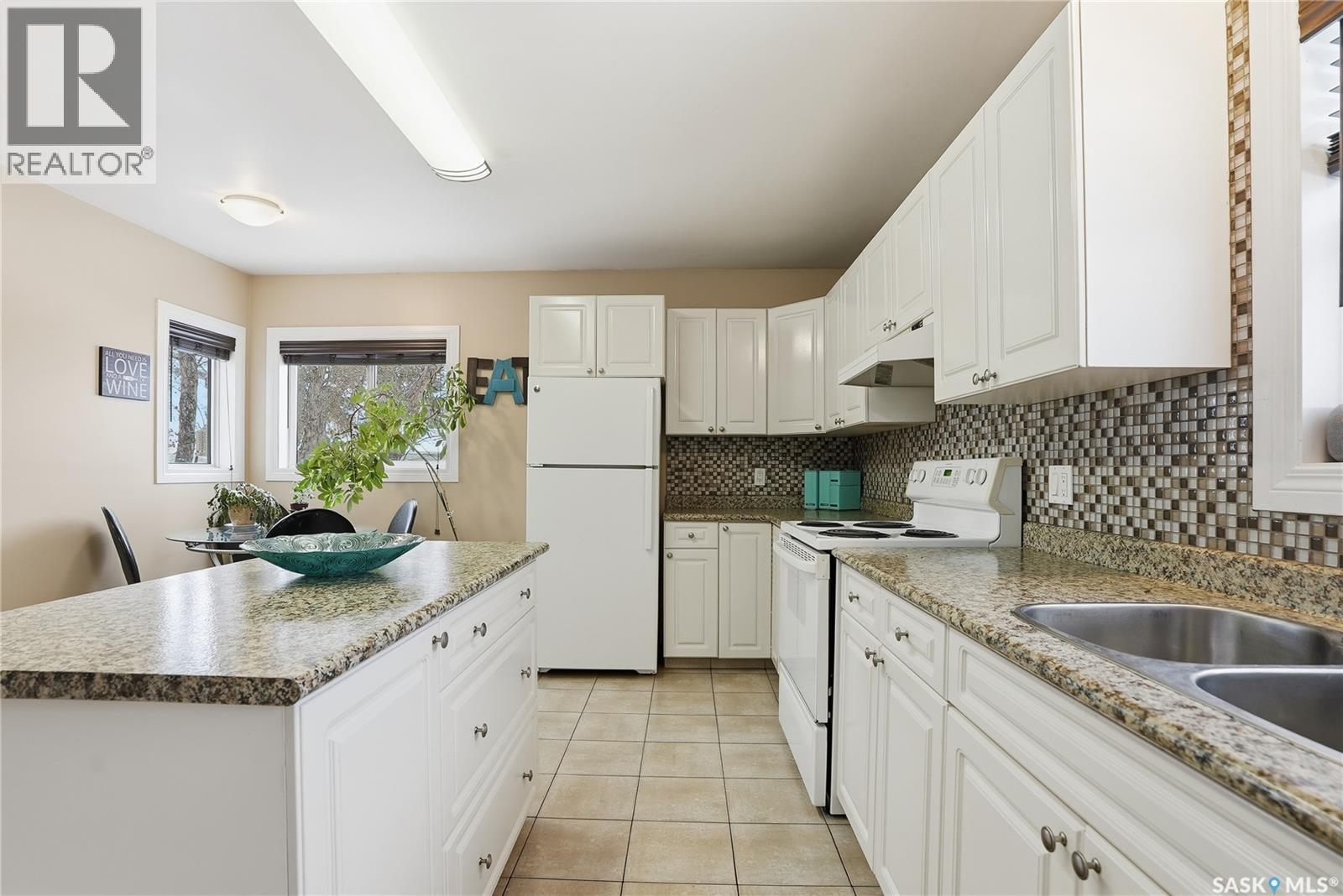 203 6th Avenue S, Warman, Saskatchewan  S0K 4S3 - Photo 15 - SK024991