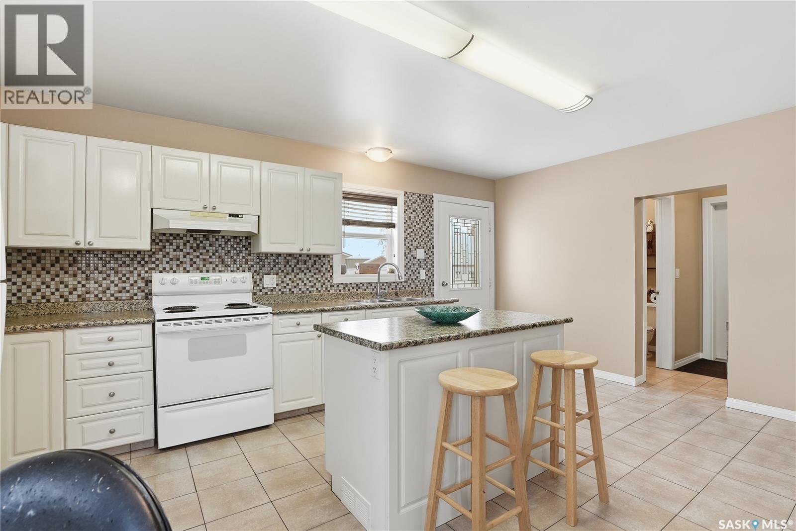 203 6th Avenue S, Warman, Saskatchewan  S0K 4S3 - Photo 16 - SK024991