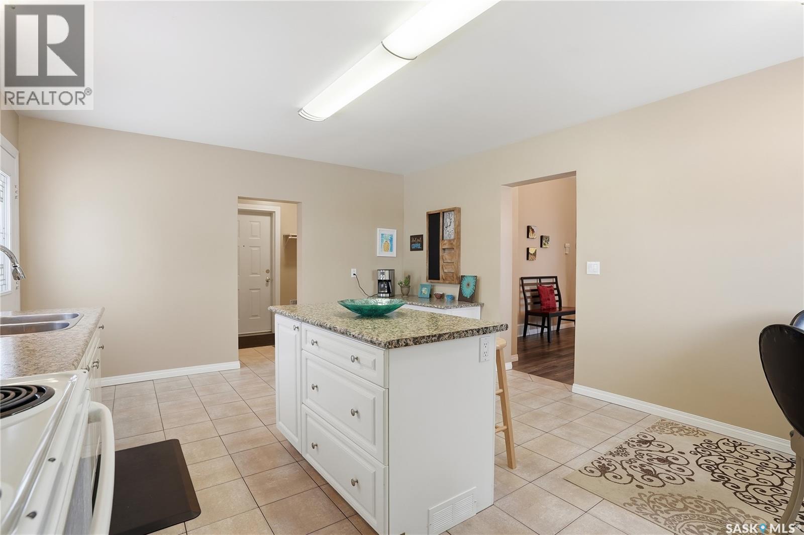 203 6th Avenue S, Warman, Saskatchewan  S0K 4S3 - Photo 17 - SK024991