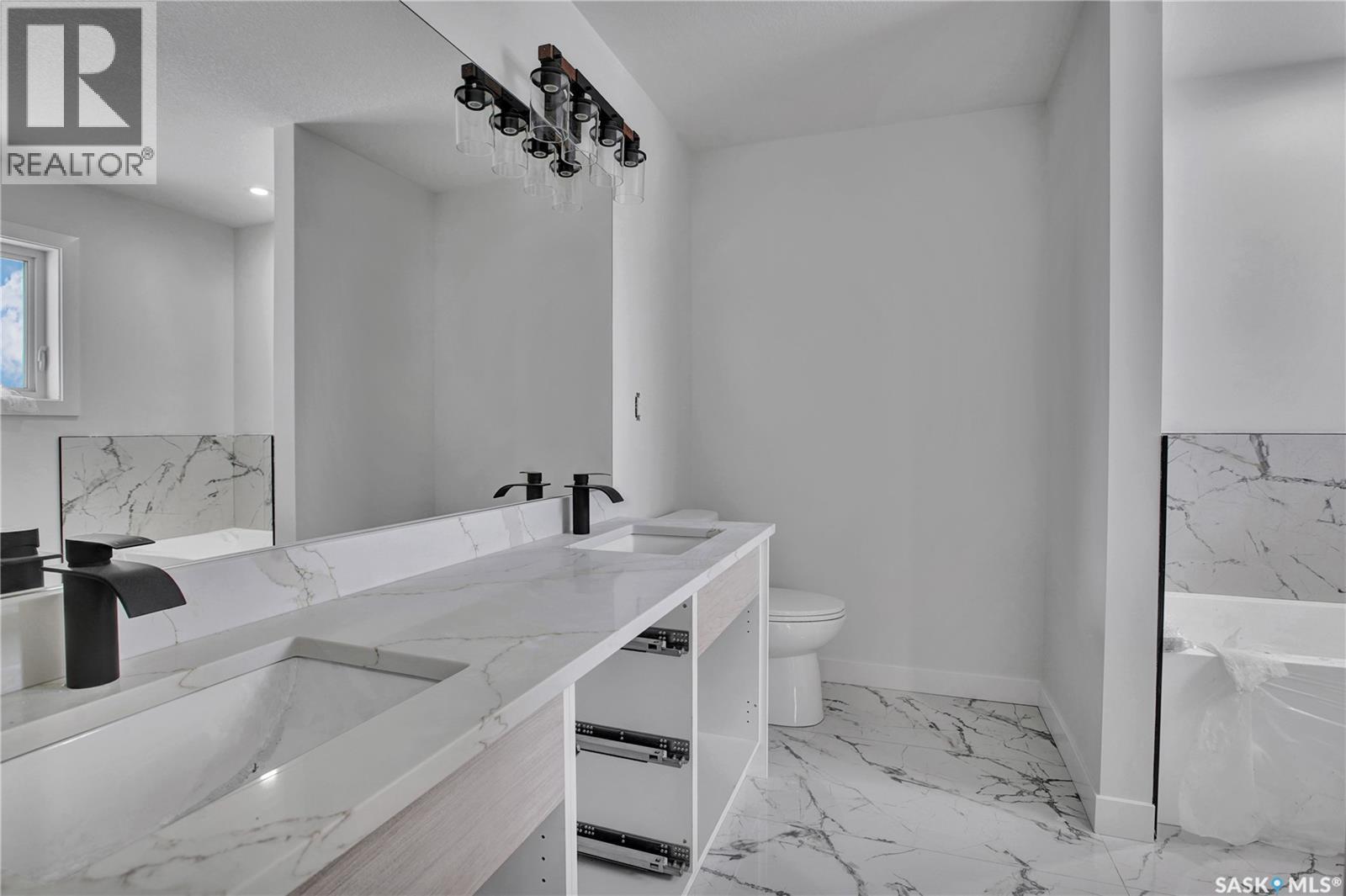 614 Casper Cove, Warman, Saskatchewan  S0K 4S4 - Photo 19 - SK024915