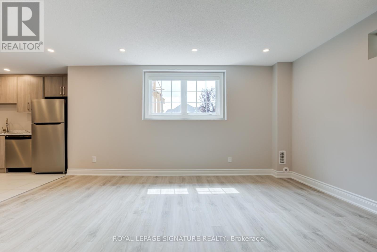 Bsmt - 16 Dancing Waters Road, Brampton, Ontario  L6Y 0C3 - Photo 12 - W12596866