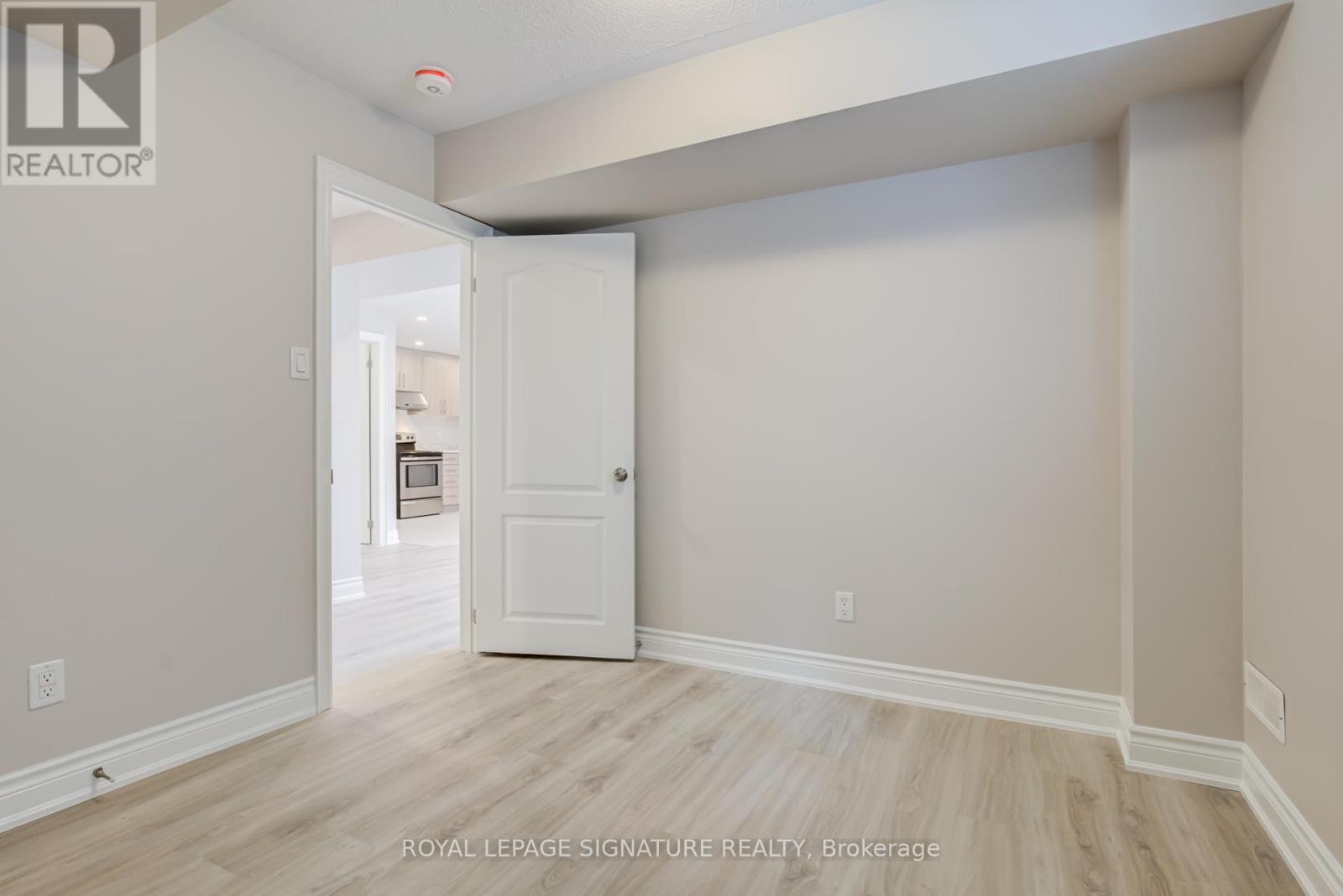 Bsmt - 16 Dancing Waters Road, Brampton, Ontario  L6Y 0C3 - Photo 21 - W12596866