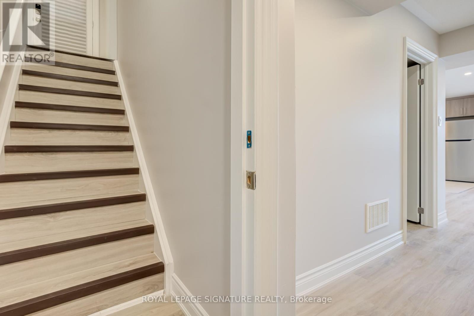 Bsmt - 16 Dancing Waters Road, Brampton, Ontario  L6Y 0C3 - Photo 7 - W12596866