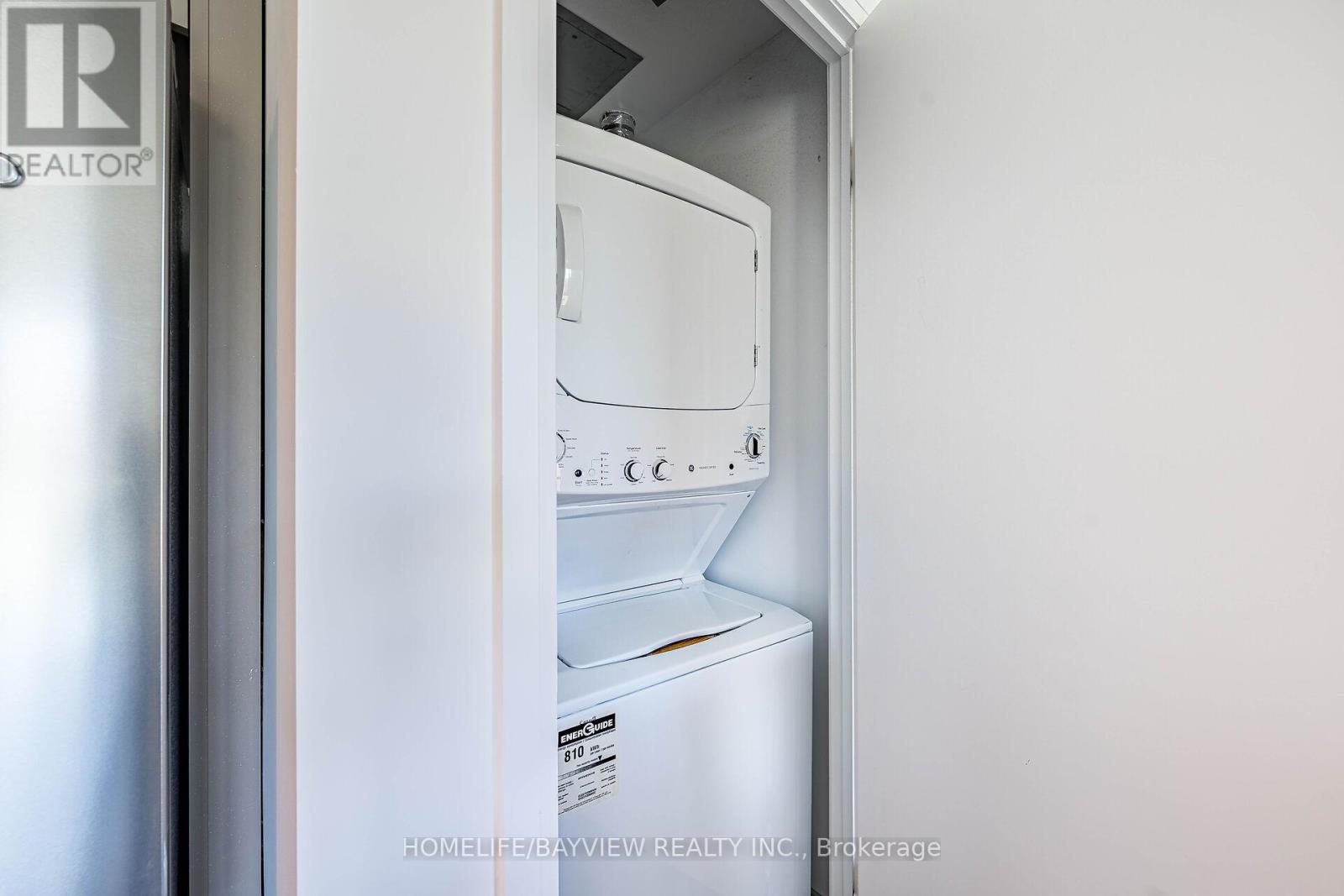 24 - 10 Brin Drive, Toronto, Ontario  M8X 0B3 - Photo 35 - W12596868