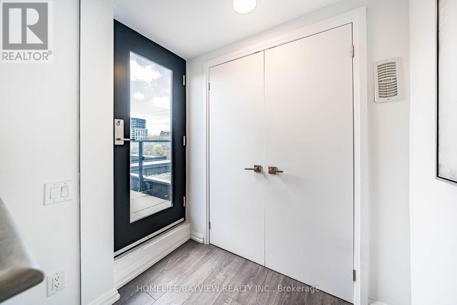 24 - 10 Brin Drive, Toronto, Ontario  M8X 0B3 - Photo 36 - W12596868