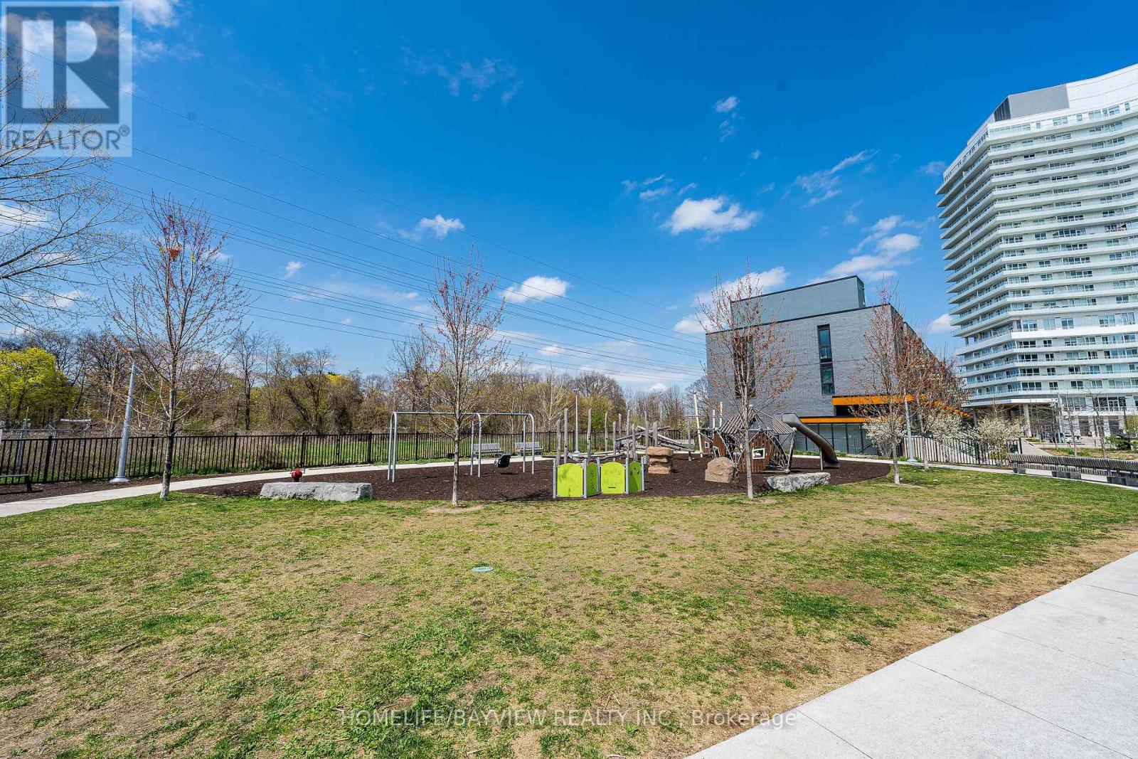 24 - 10 Brin Drive, Toronto, Ontario  M8X 0B3 - Photo 44 - W12596868