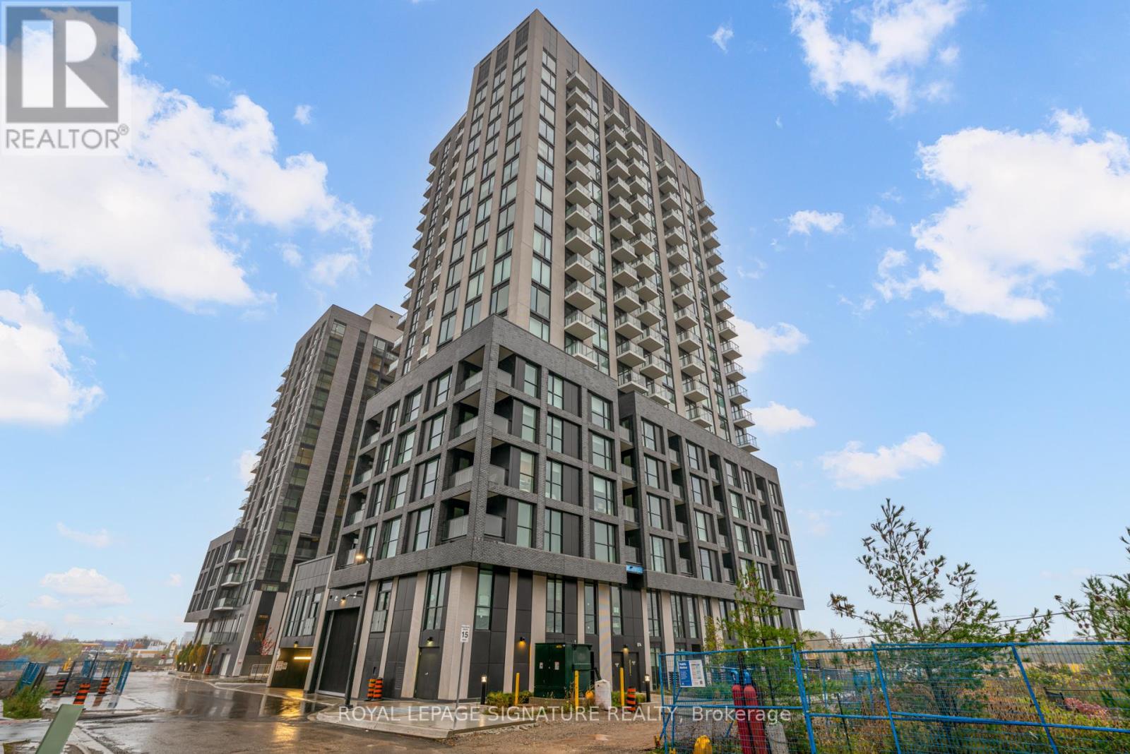 502 - 3071 TRAFALGAR ROAD, Oakville, Ontario