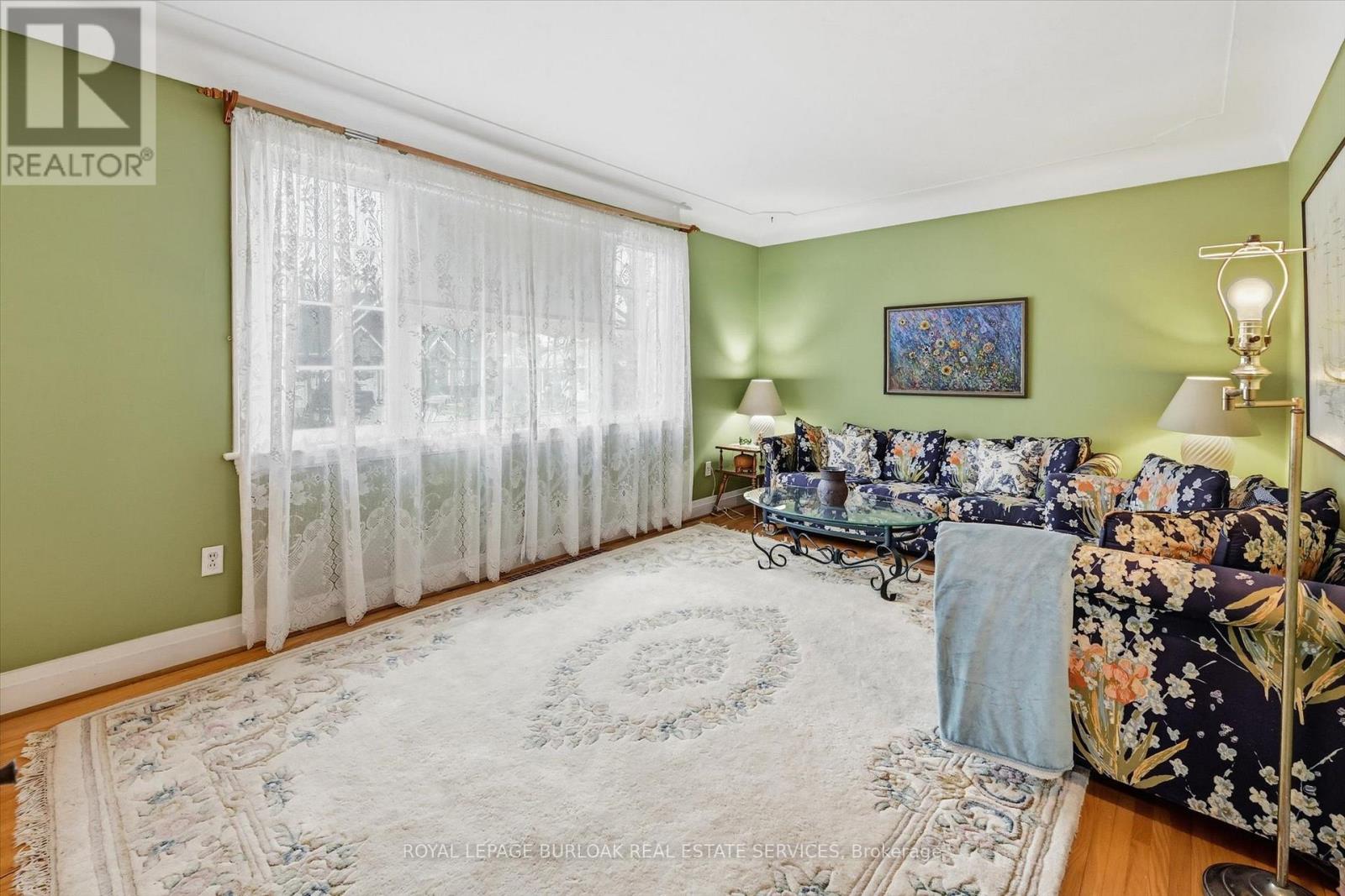 291 Merle Avenue, Burlington, Ontario  L7T 2T8 - Photo 10 - W12596898