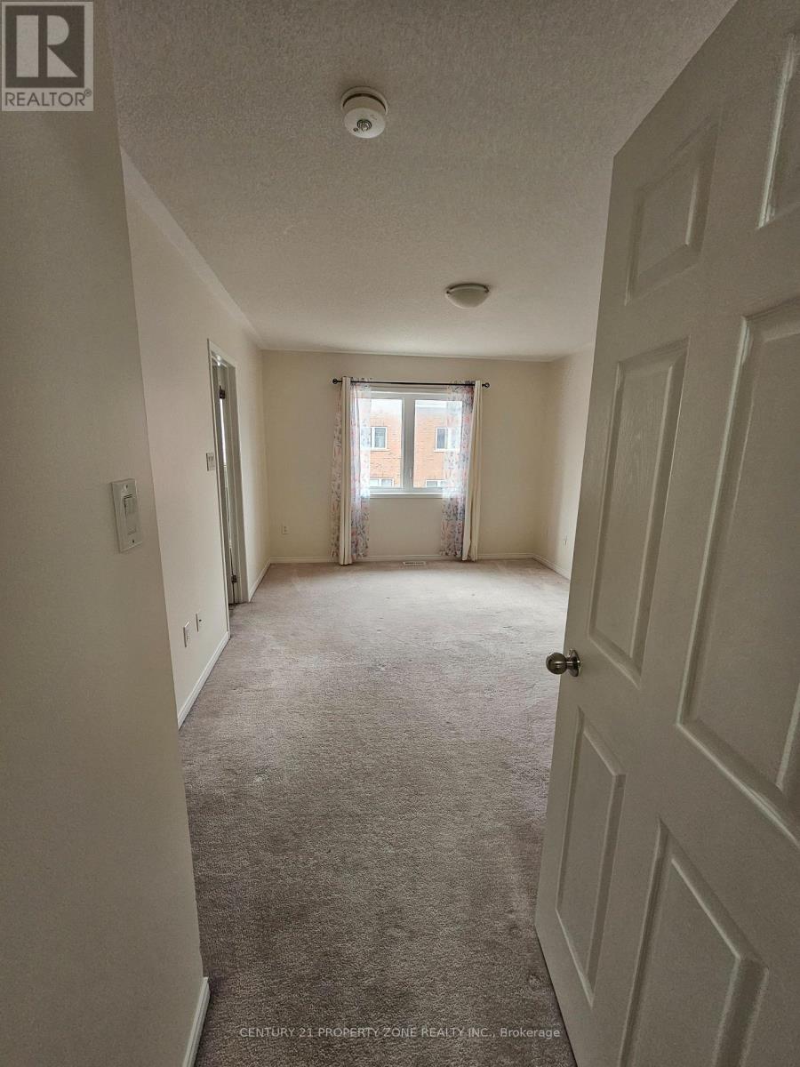 Upper Unit - 42 Loftsmoor Drive, Brampton, Ontario  L6R 3R7 - Photo 20 - W12596904