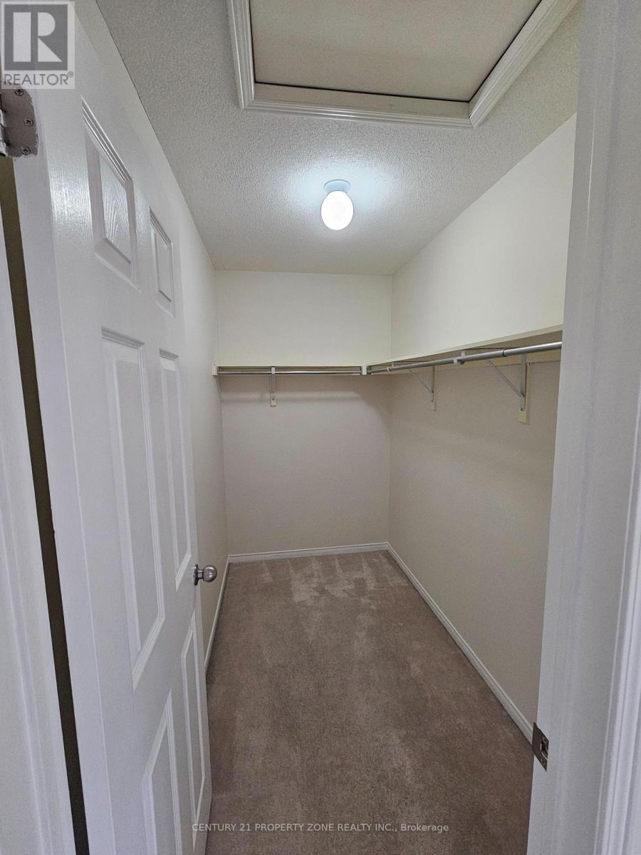 Upper Unit - 42 Loftsmoor Drive, Brampton, Ontario  L6R 3R7 - Photo 22 - W12596904