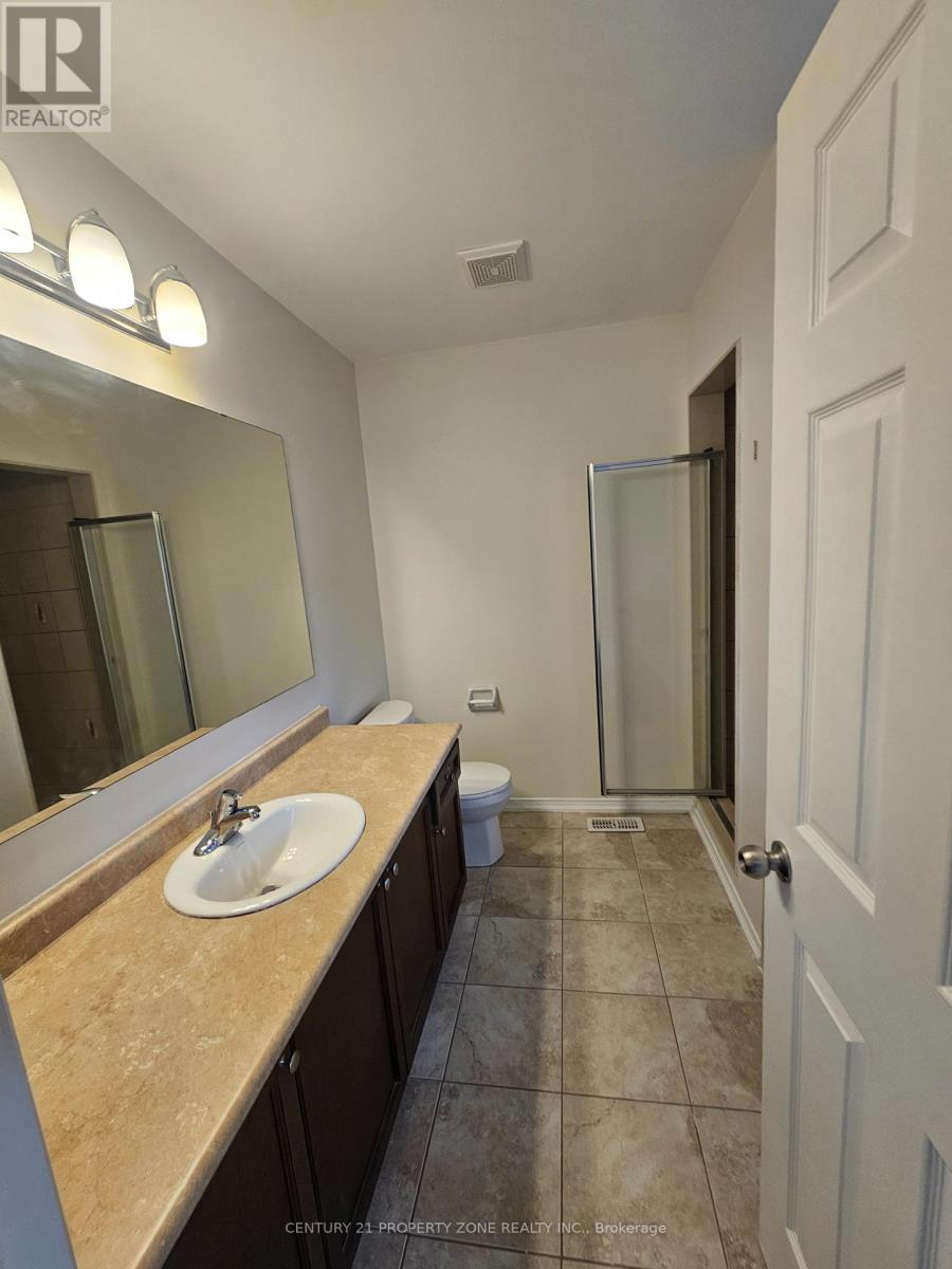 Upper Unit - 42 Loftsmoor Drive, Brampton, Ontario  L6R 3R7 - Photo 23 - W12596904