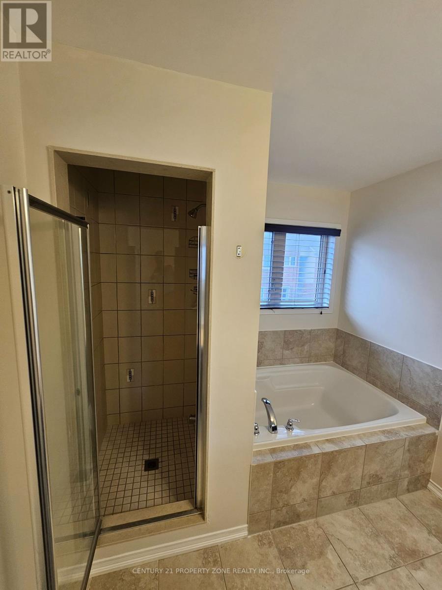 Upper Unit - 42 Loftsmoor Drive, Brampton, Ontario  L6R 3R7 - Photo 24 - W12596904