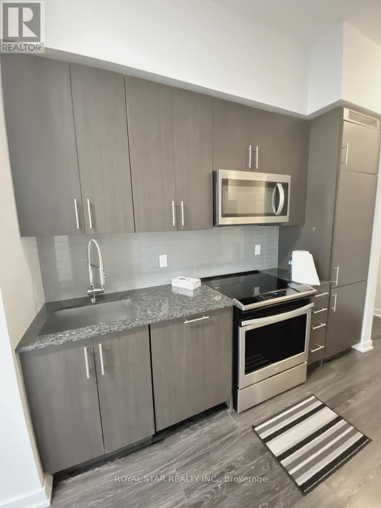 621 - 4055 Parkside Village Drive, Mississauga, Ontario  L5B 0K8 - Photo 2 - W12596938