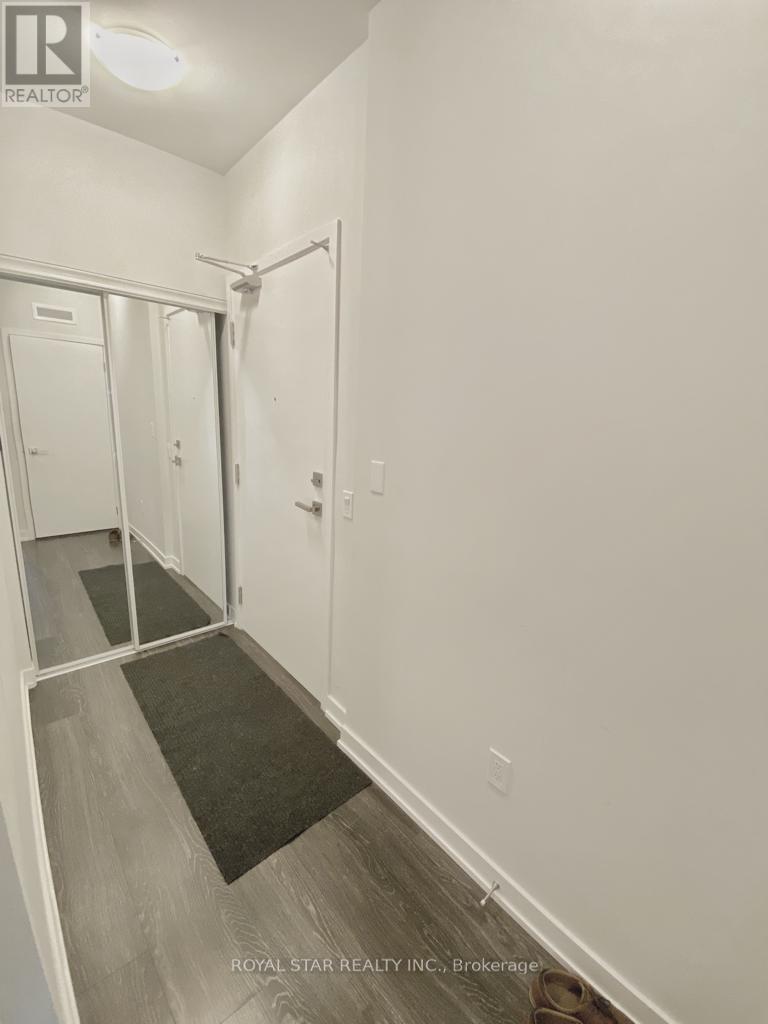 621 - 4055 Parkside Village Drive, Mississauga, Ontario  L5B 0K8 - Photo 4 - W12596938