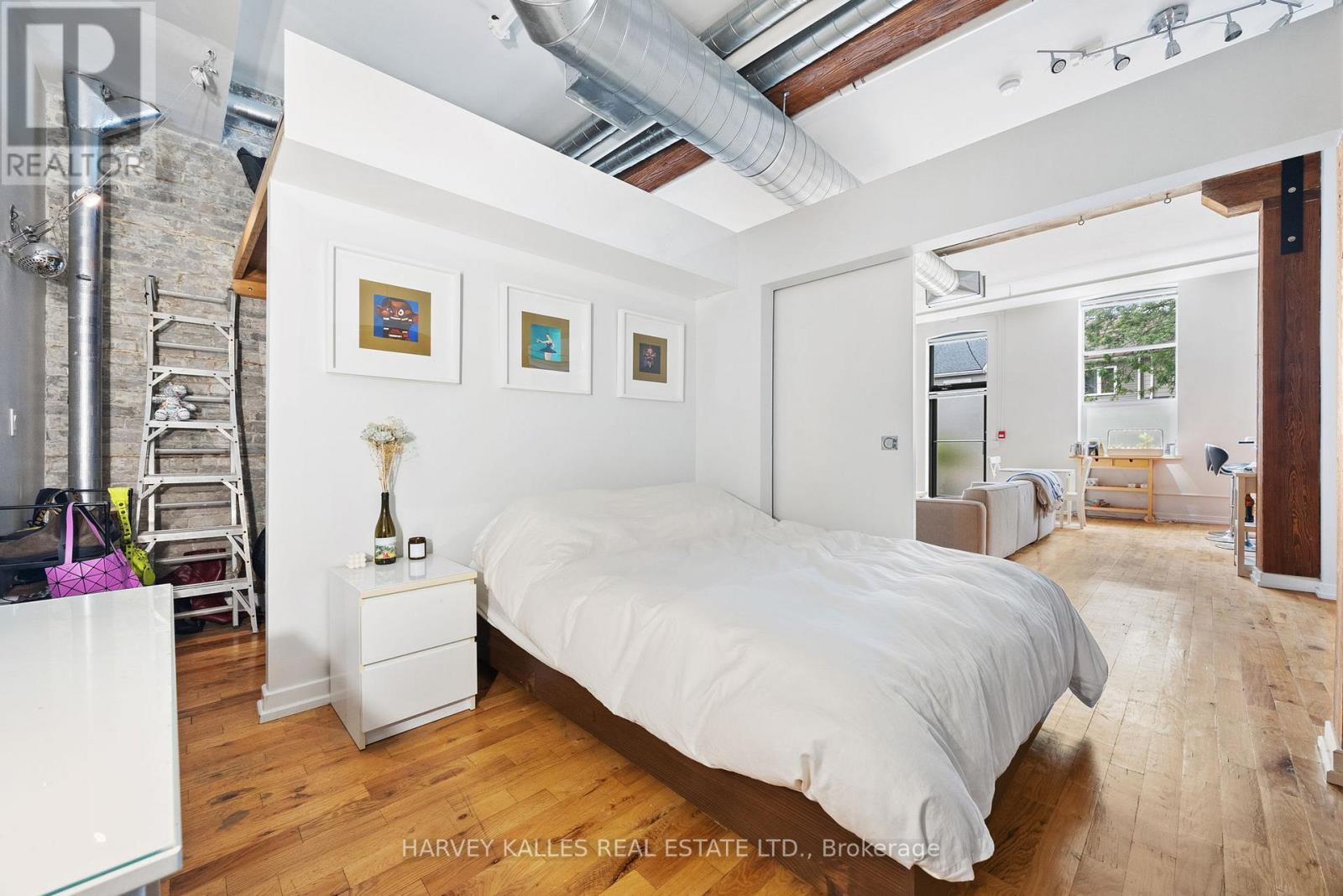 102 - 27 Brock Avenue, Toronto, Ontario  M6K 2K9 - Photo 14 - W12596960