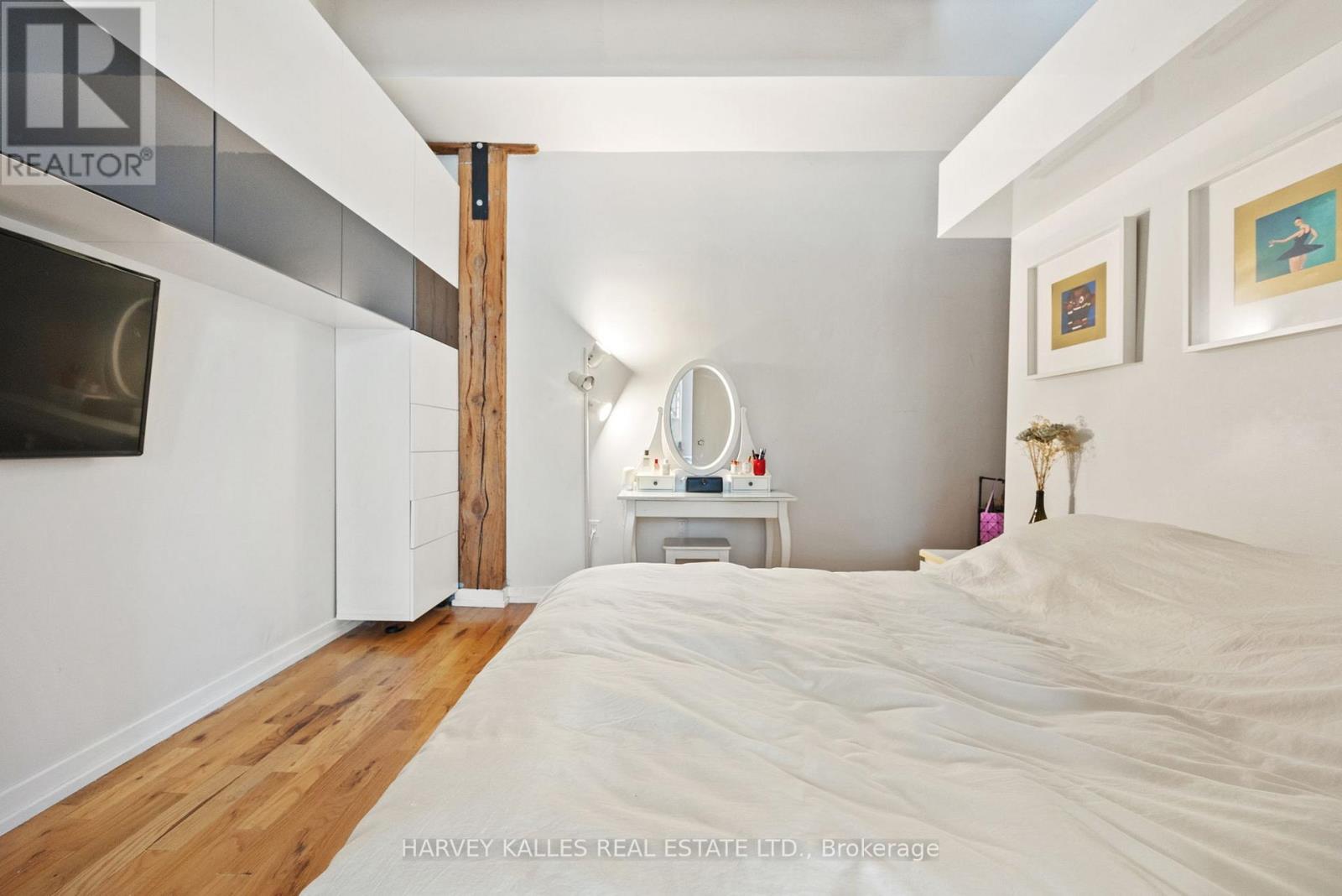 102 - 27 Brock Avenue, Toronto, Ontario  M6K 2K9 - Photo 16 - W12596960