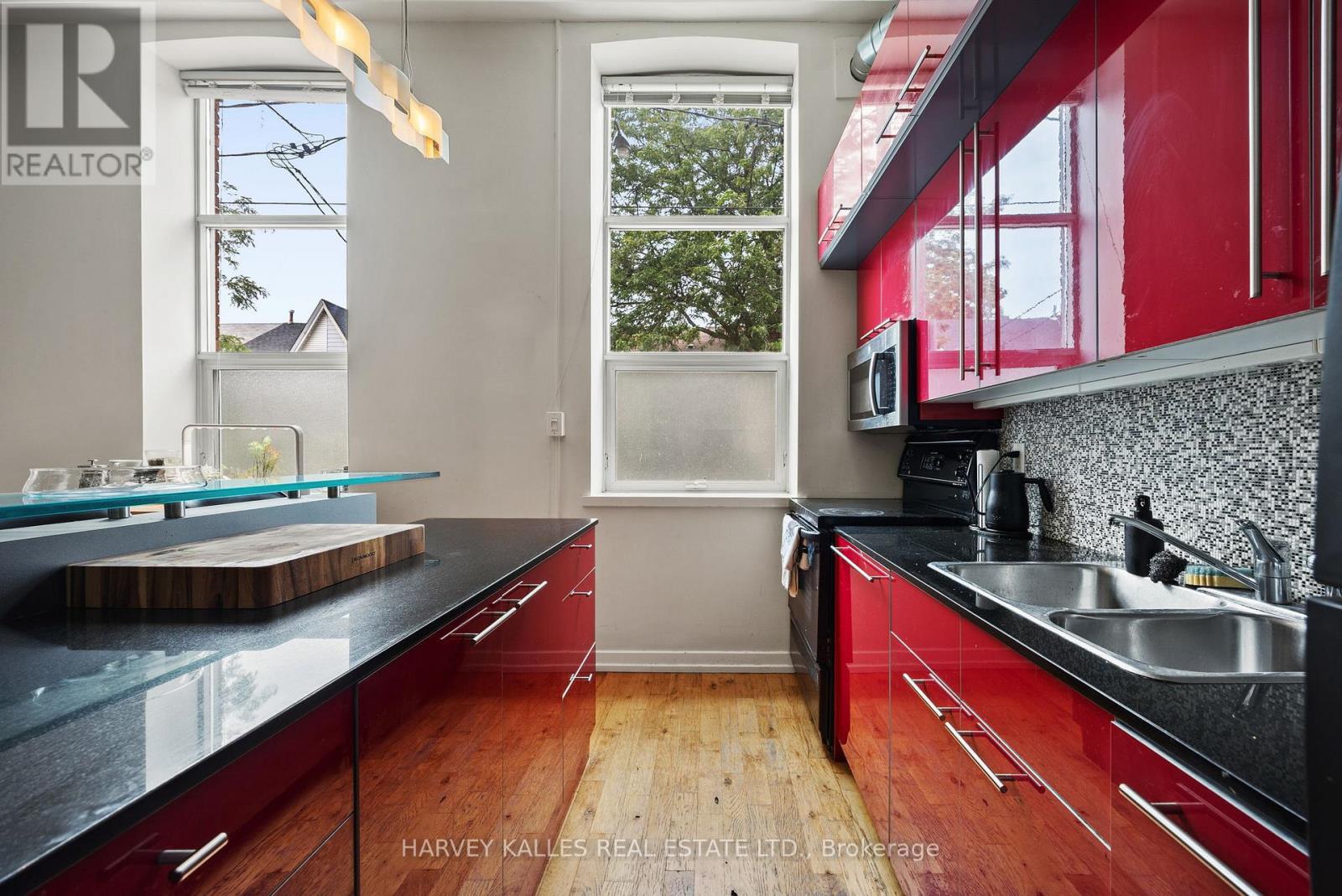 102 - 27 Brock Avenue, Toronto, Ontario  M6K 2K9 - Photo 20 - W12596960