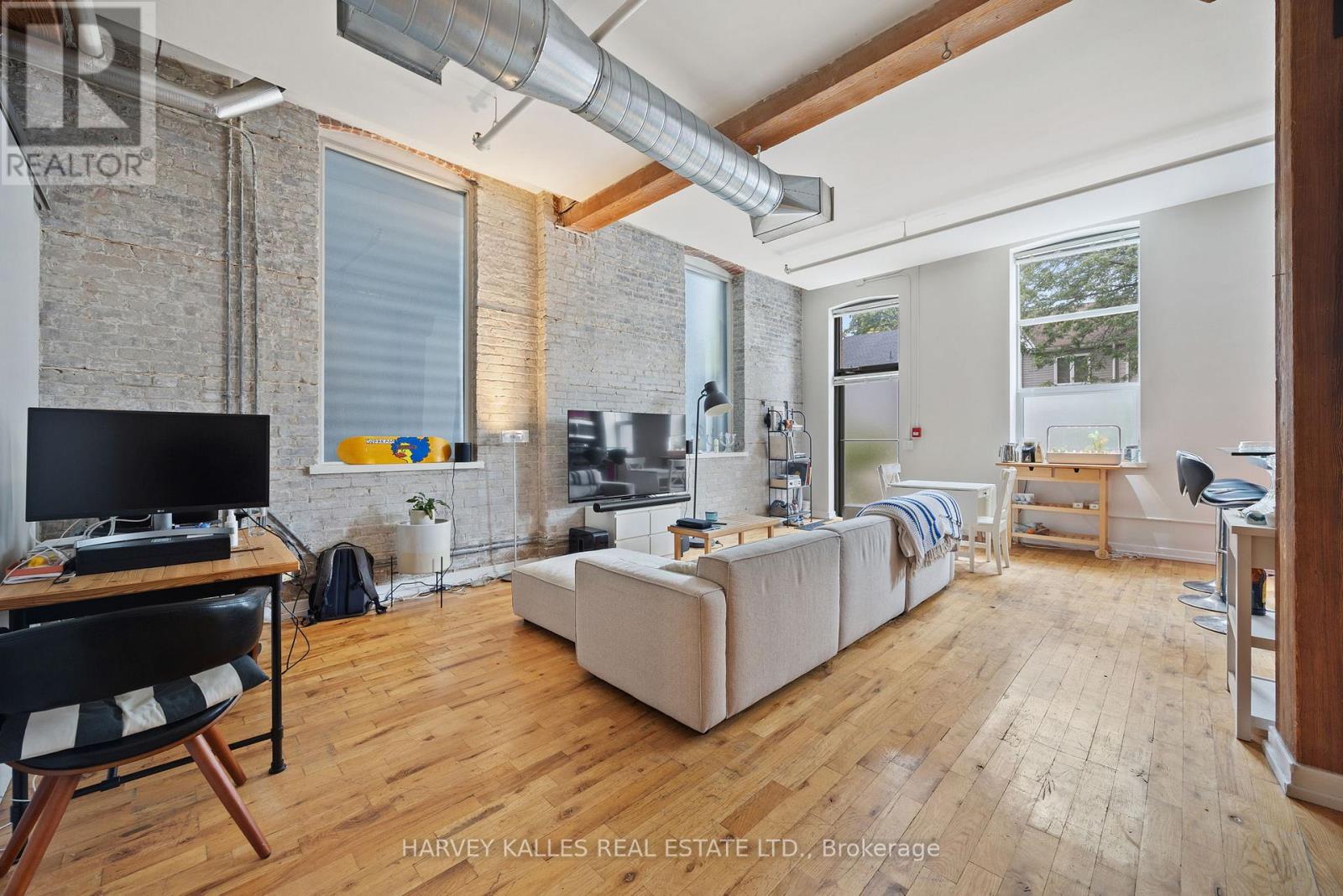 102 - 27 Brock Avenue, Toronto, Ontario  M6K 2K9 - Photo 7 - W12596960