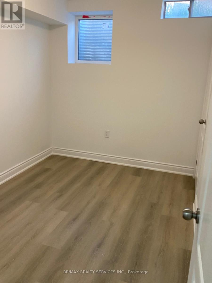 76 Boathouse Road W, Brampton, Ontario  L7A 0C3 - Photo 10 - W12596974