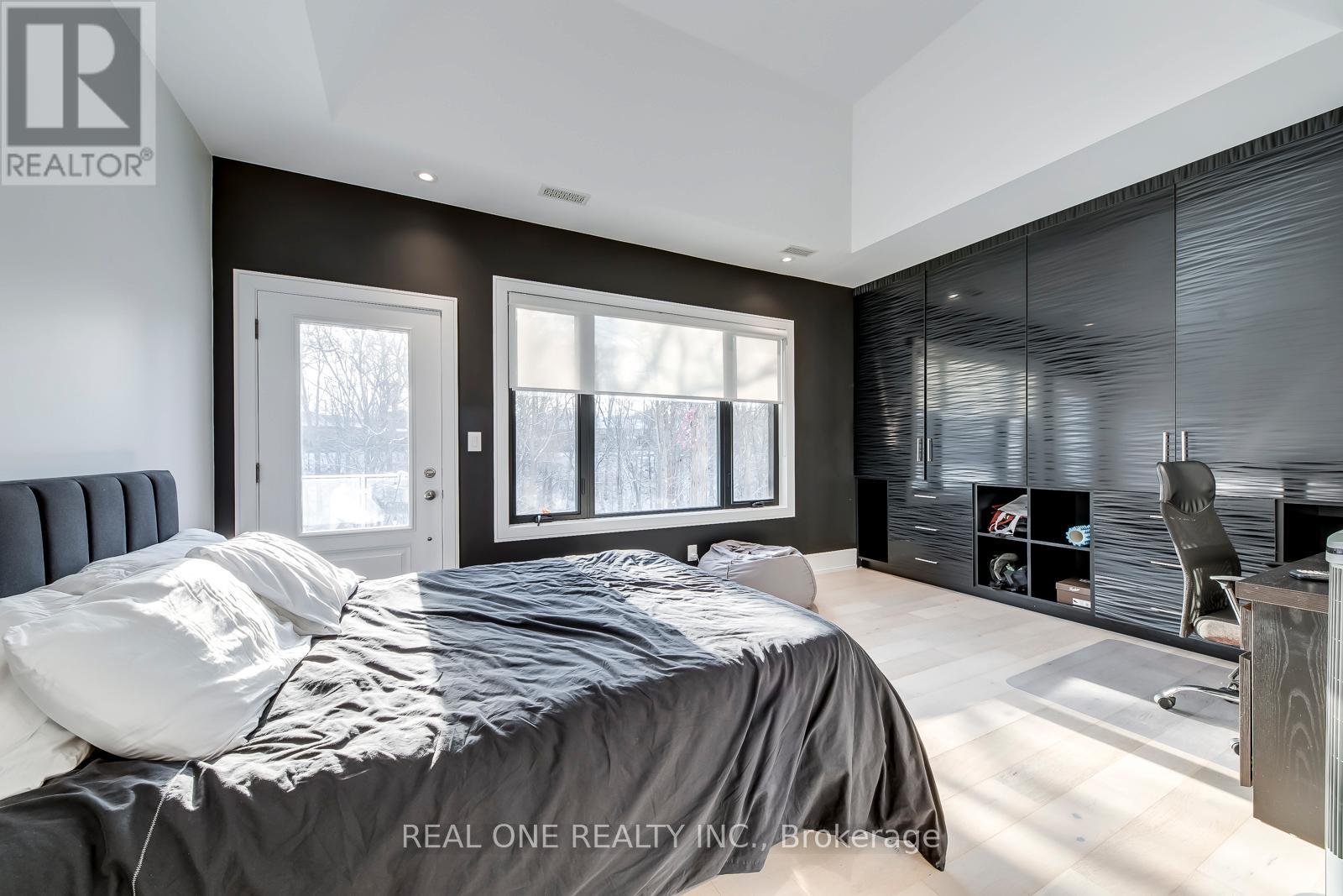 2620 Mississauga Road, Mississauga (Sheridan), Ontario  L5H 2L5 - Photo 29 - W12596978