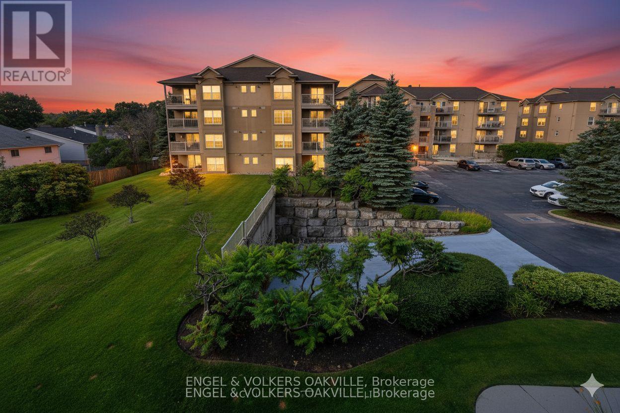 308 - 1810 WALKERS LINE, Burlington, Ontario