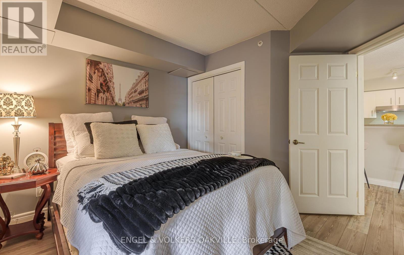 308 - 1810 Walkers Line, Burlington, Ontario  L7M 4V3 - Photo 13 - W12597050