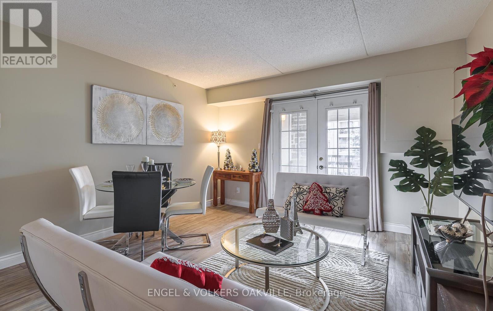 308 - 1810 Walkers Line, Burlington, Ontario  L7M 4V3 - Photo 5 - W12597050