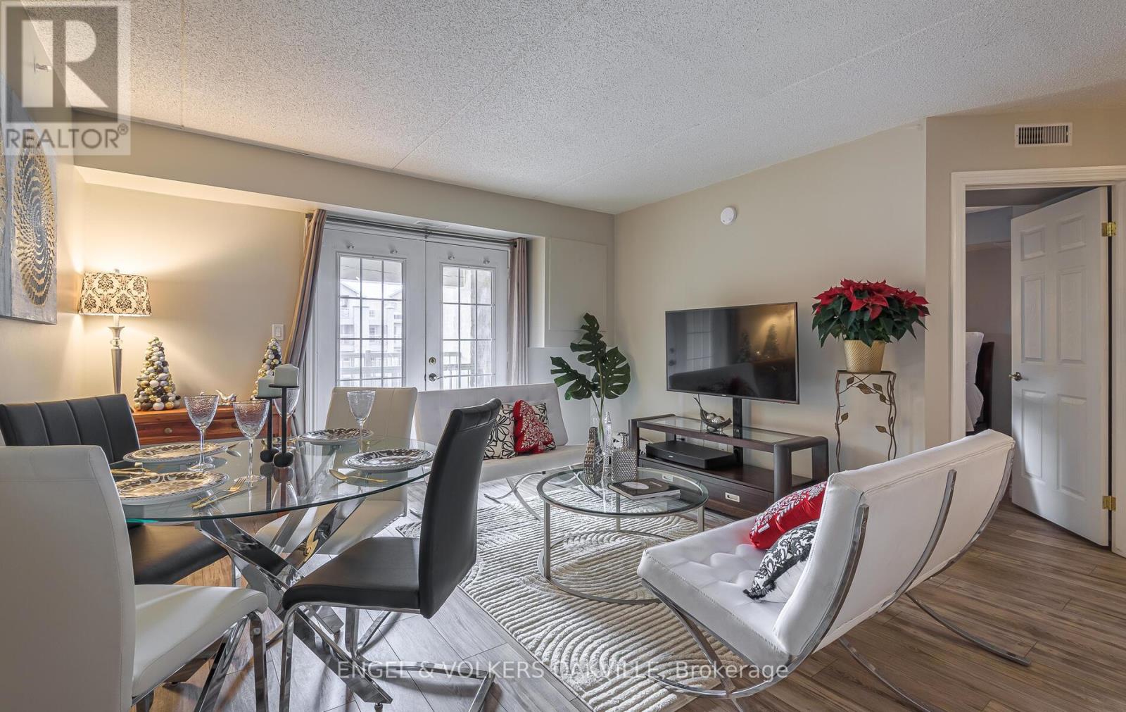 308 - 1810 Walkers Line, Burlington, Ontario  L7M 4V3 - Photo 6 - W12597050