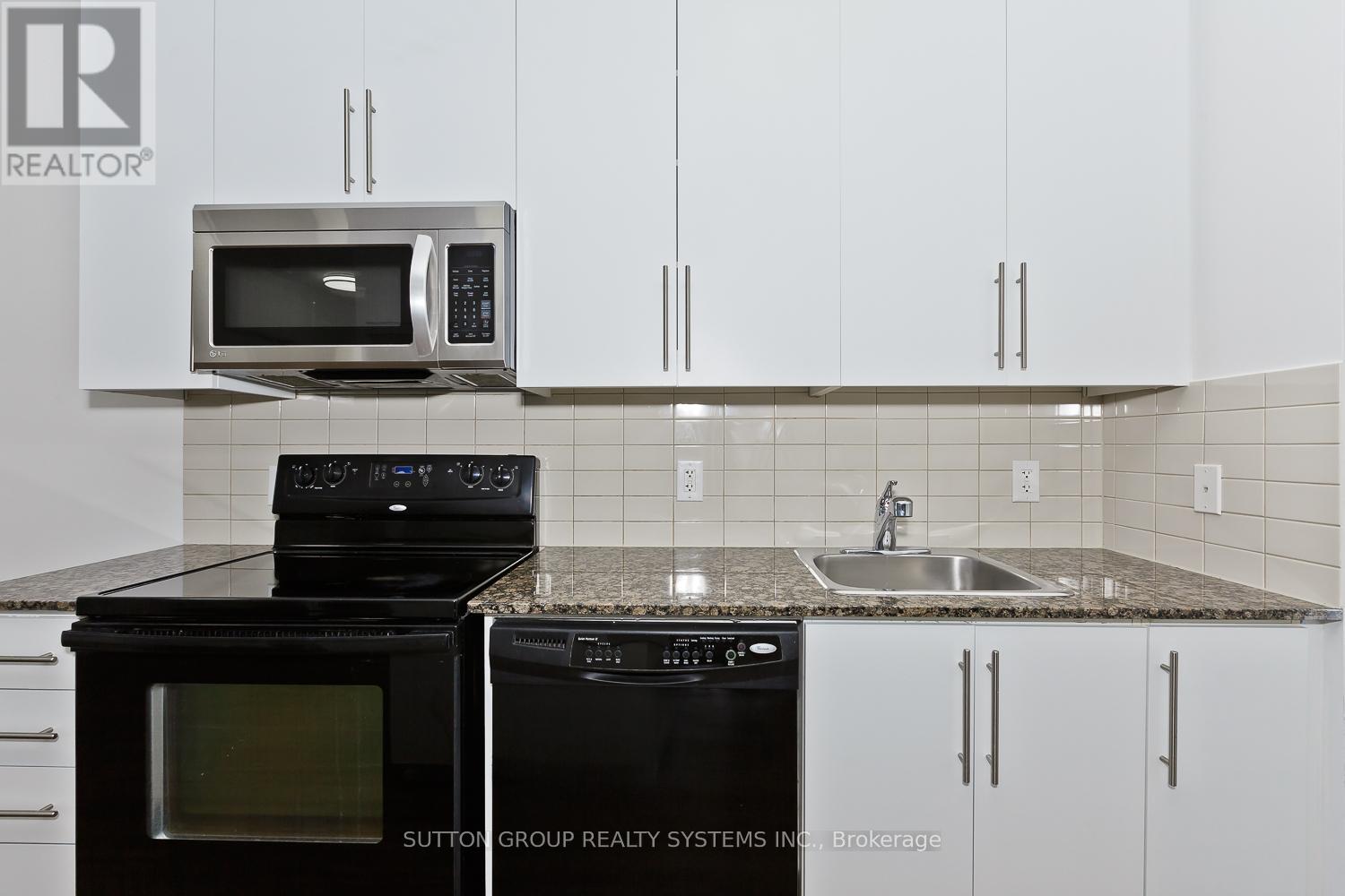 1605 - 330 Burnhamthorpe Road W, Mississauga, Ontario  L5B 3Y5 - Photo 16 - W12597054