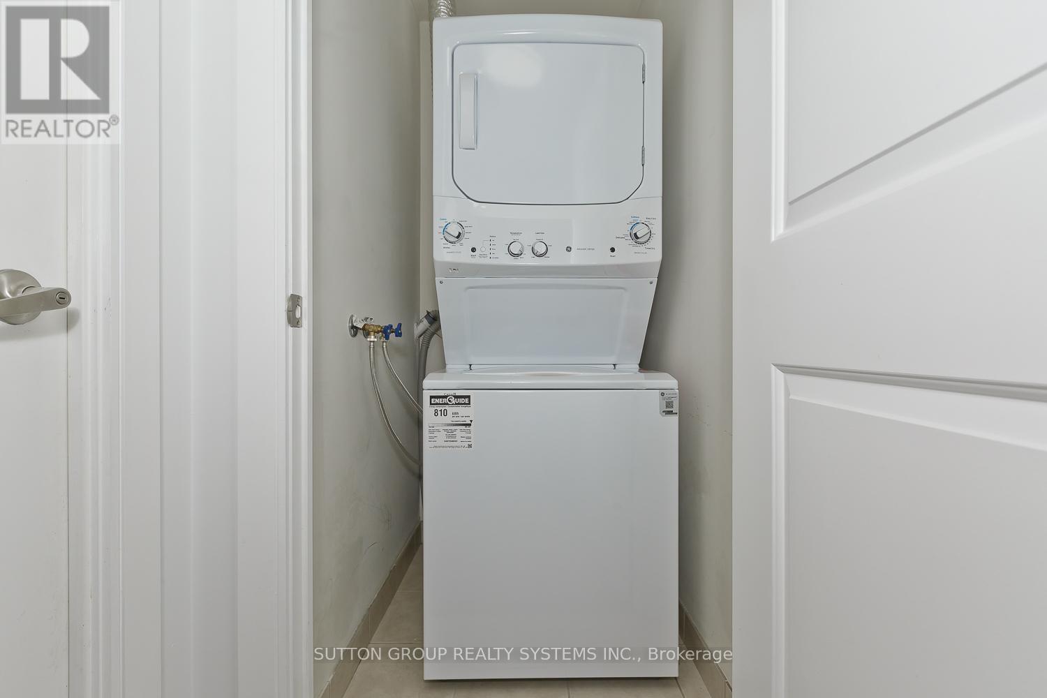 1605 - 330 Burnhamthorpe Road W, Mississauga, Ontario  L5B 3Y5 - Photo 19 - W12597054