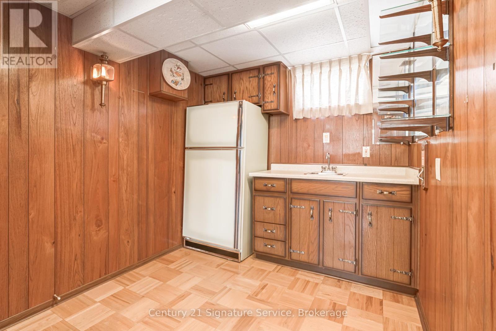 227 Elmwood Road, Oakville, Ontario  L6K 2A9 - Photo 39 - W12597056