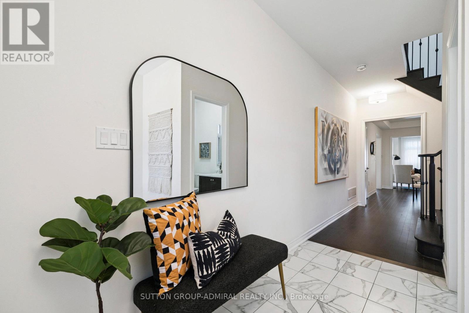 15 JOHN SMITH STREET, East Gwillimbury, Ontario