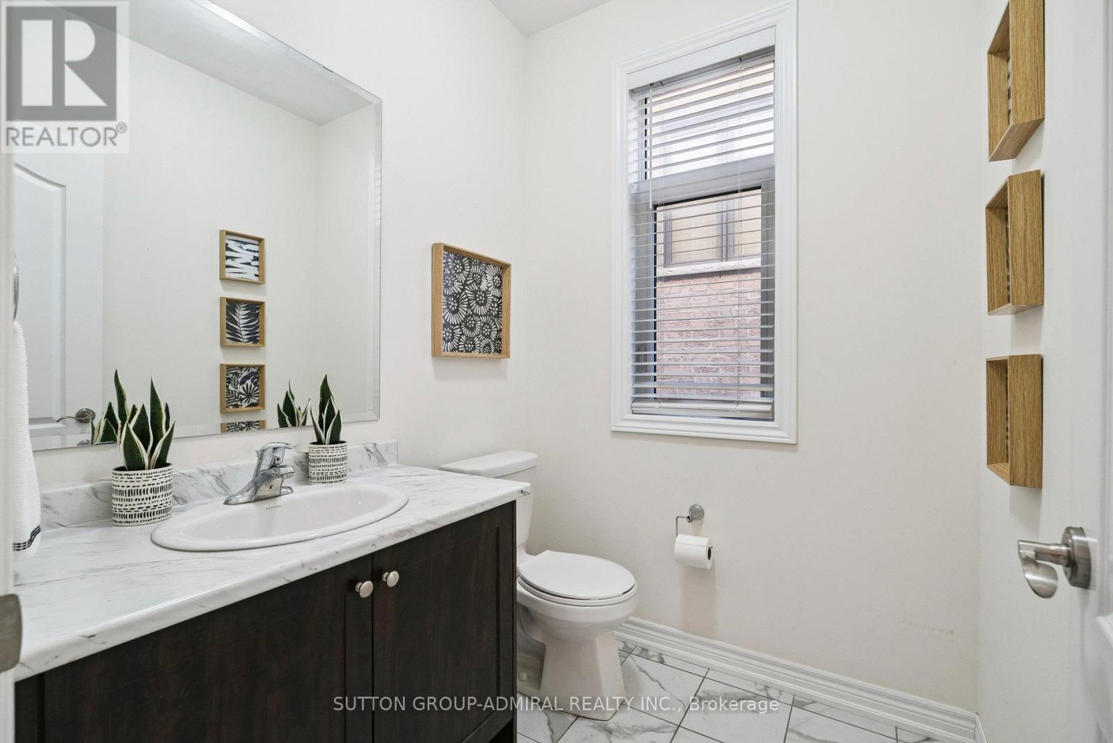 15 John Smith Street, East Gwillimbury, Ontario  L9N 0S7 - Photo 6 - N12475218