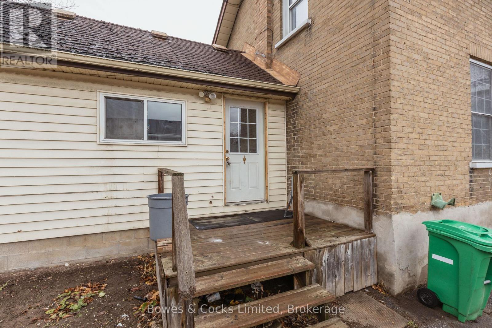 1049 High Street, Peterborough (Otonabee Ward 1), Ontario  K9J 5R8 - Photo 33 - X12586844